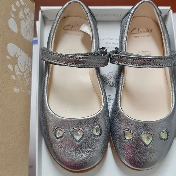 🎁 Clarks Kids Baby Dance Pop Flat