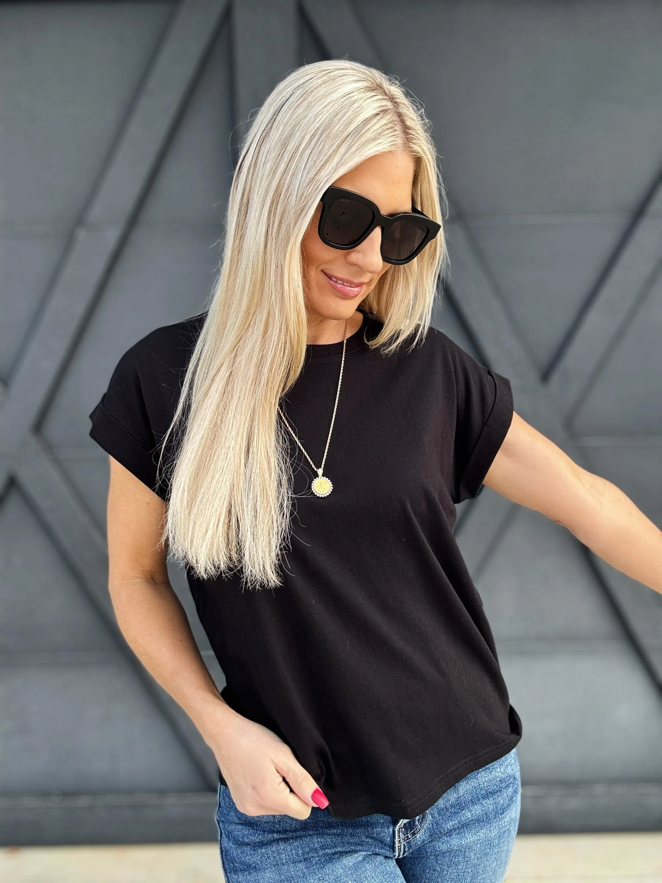 Basic Folded Short Sleeve Tee In Black