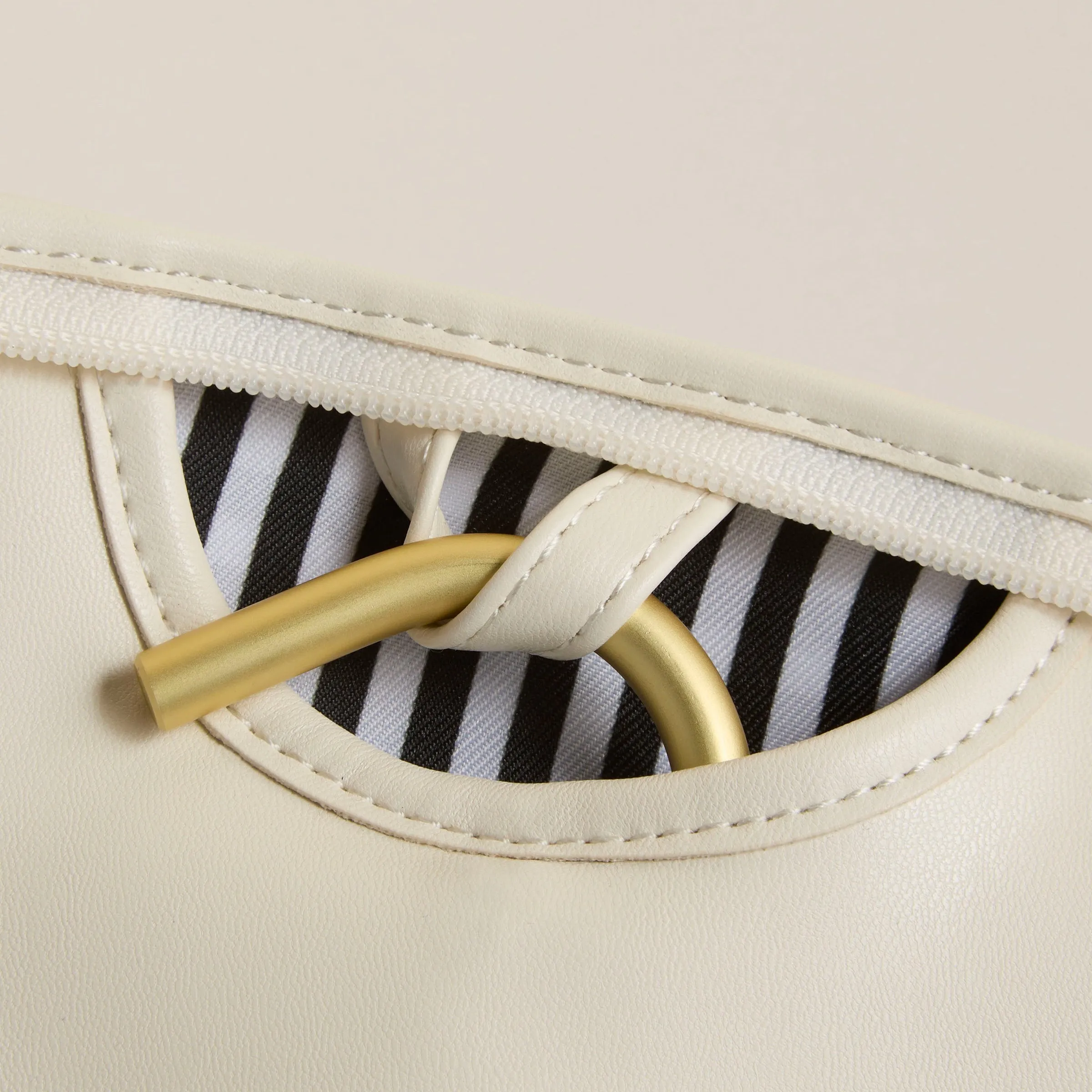 Bon Voyage Garment Bag - Ecru