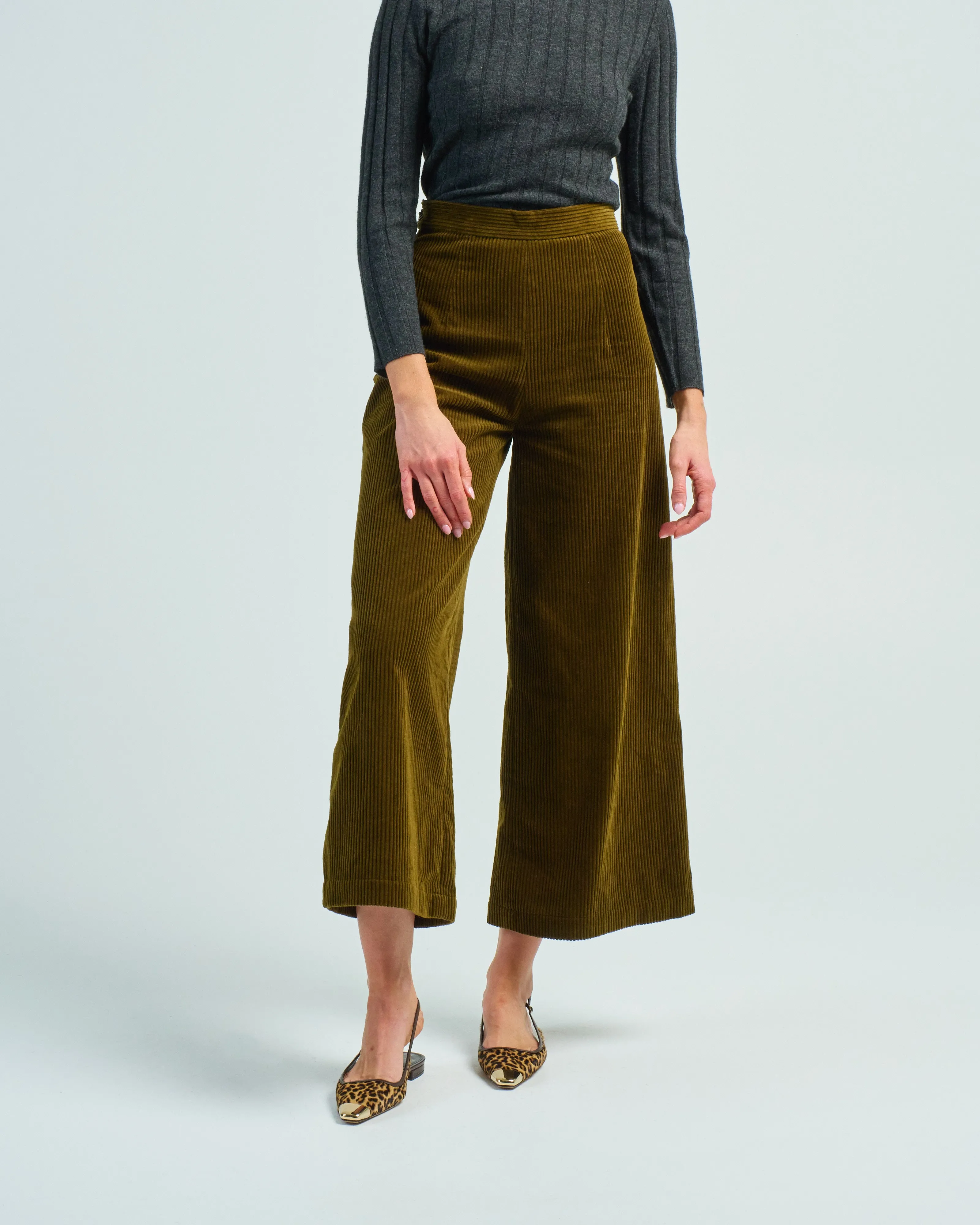classic wide leg trouser