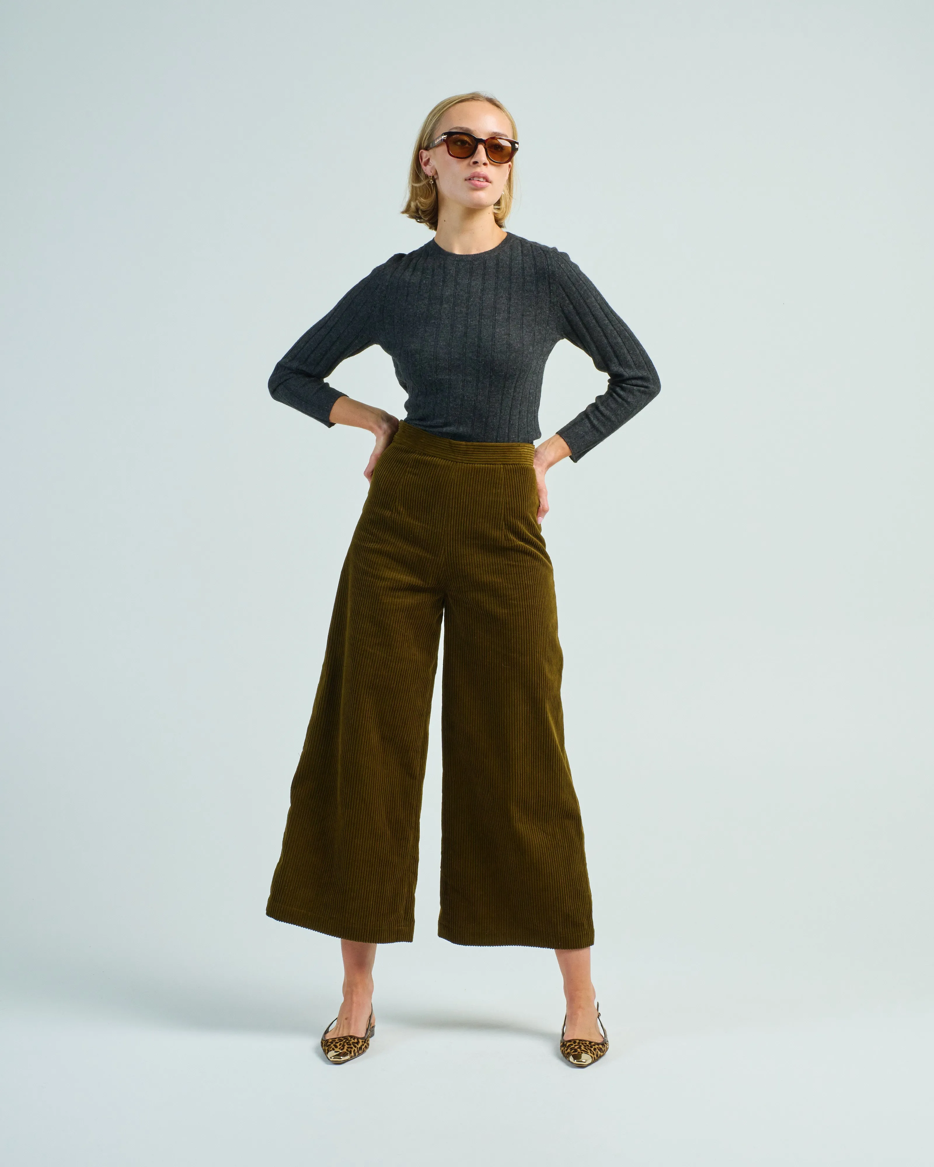 classic wide leg trouser