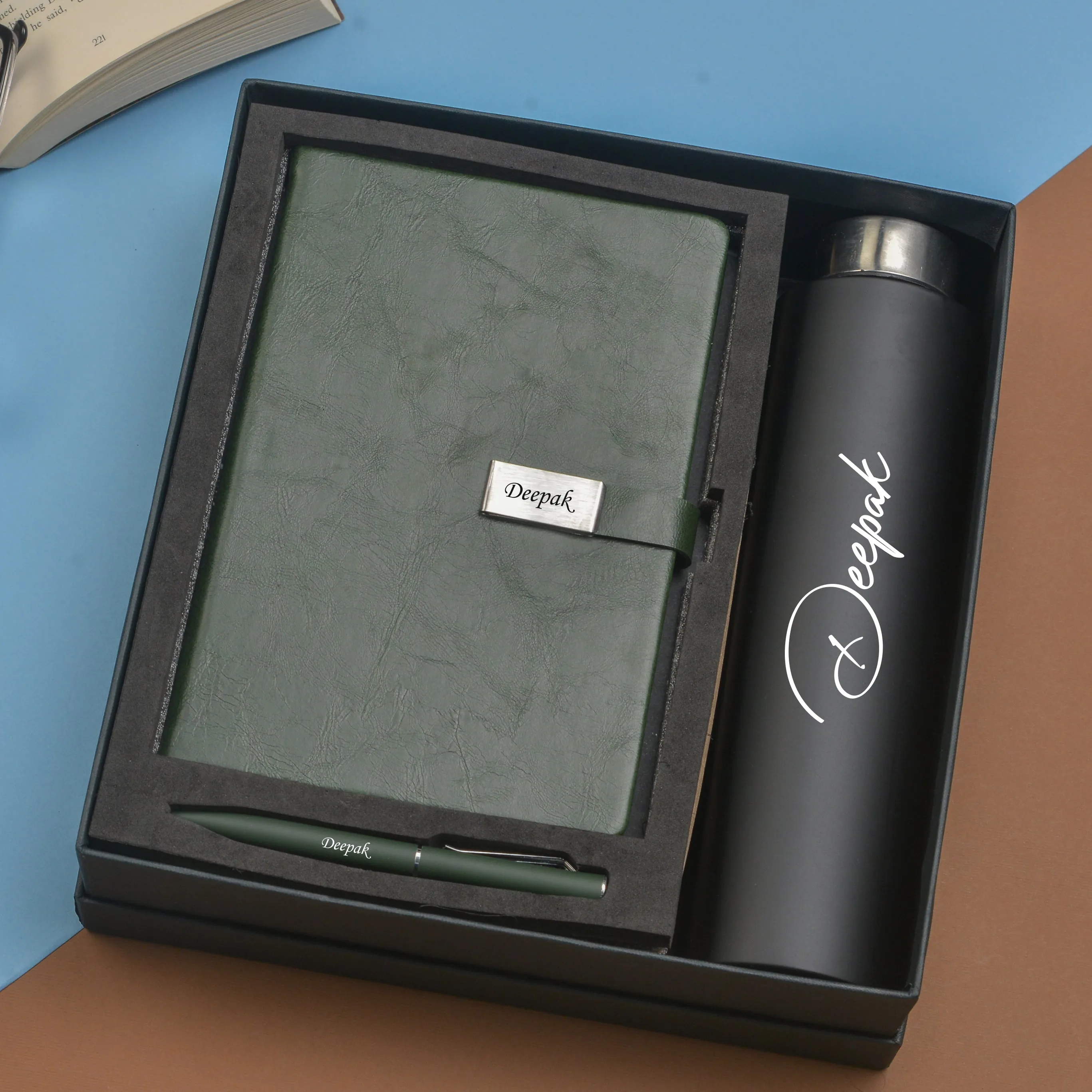 Classy Metal Flip Diary   Classic Metal Pen   Classic Smart Bottle  (Black) - Green