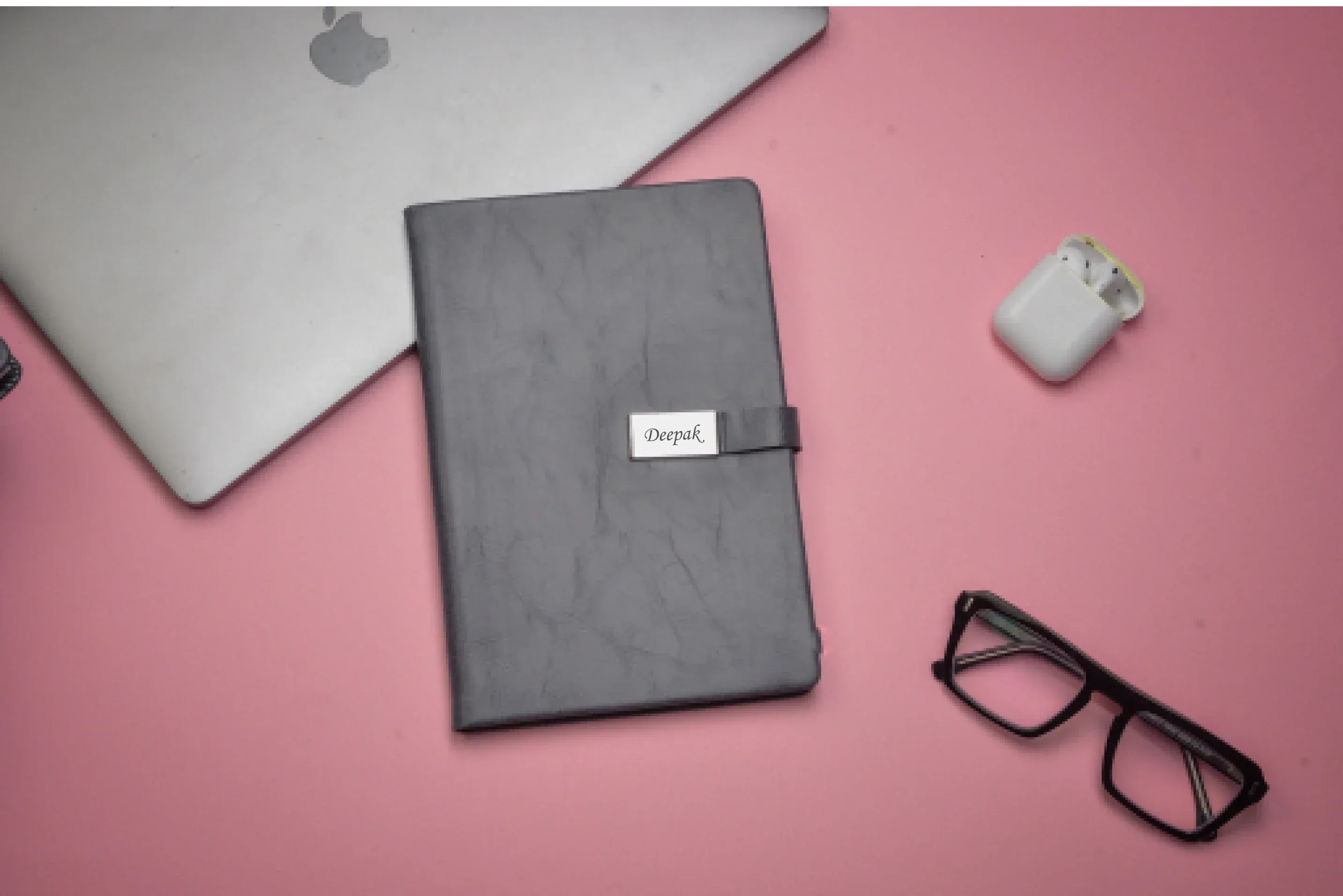 Classy Metal Flip Diary   Classic Metal Pen   Classy Leather Metal Keychain   Classy Card Holder - Black