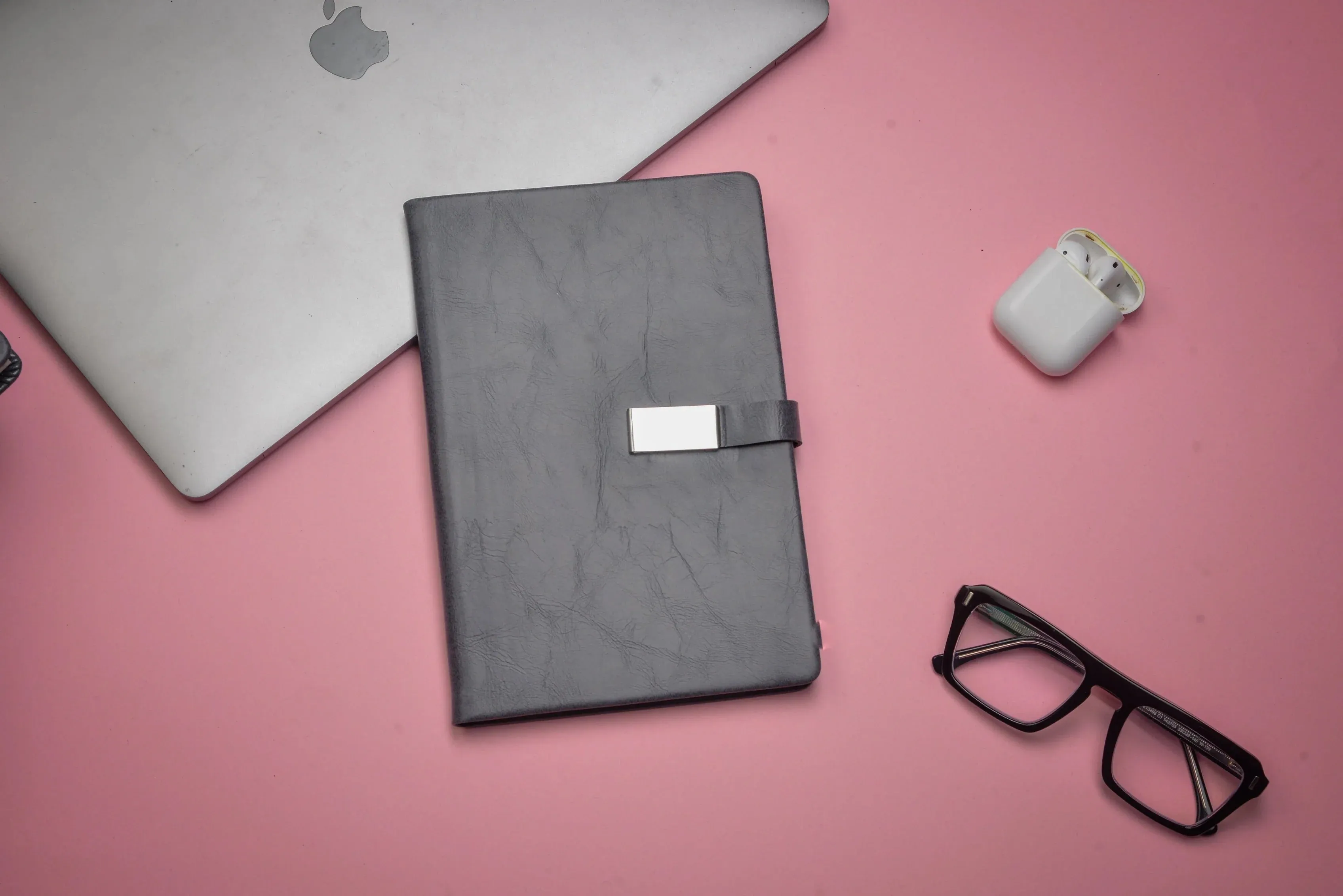 Classy Metal Flip Diary   Classic Metal Pen   Classy Leather Metal Keychain - Grey