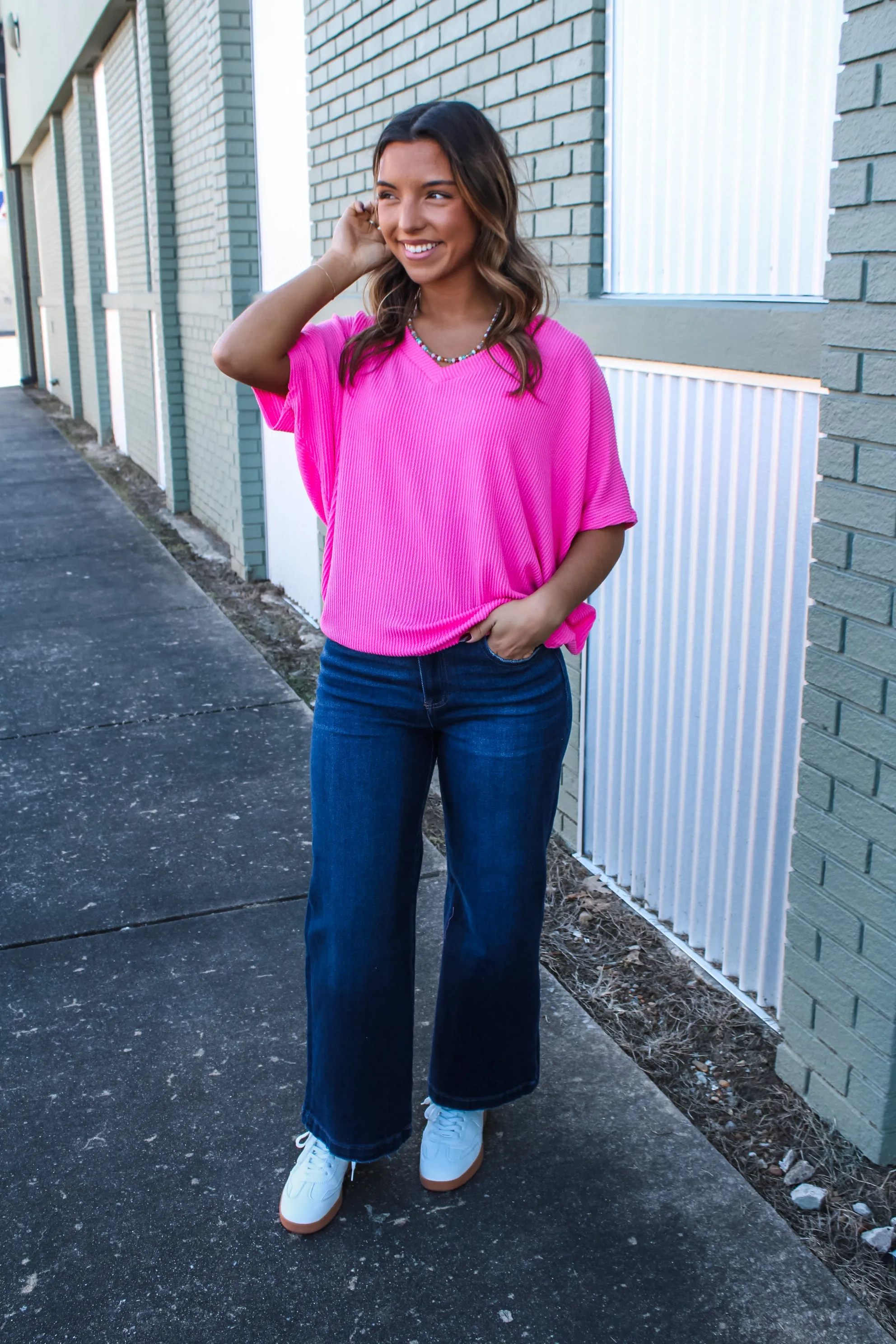 Color Crush V-Neck • Bubblegum Pink