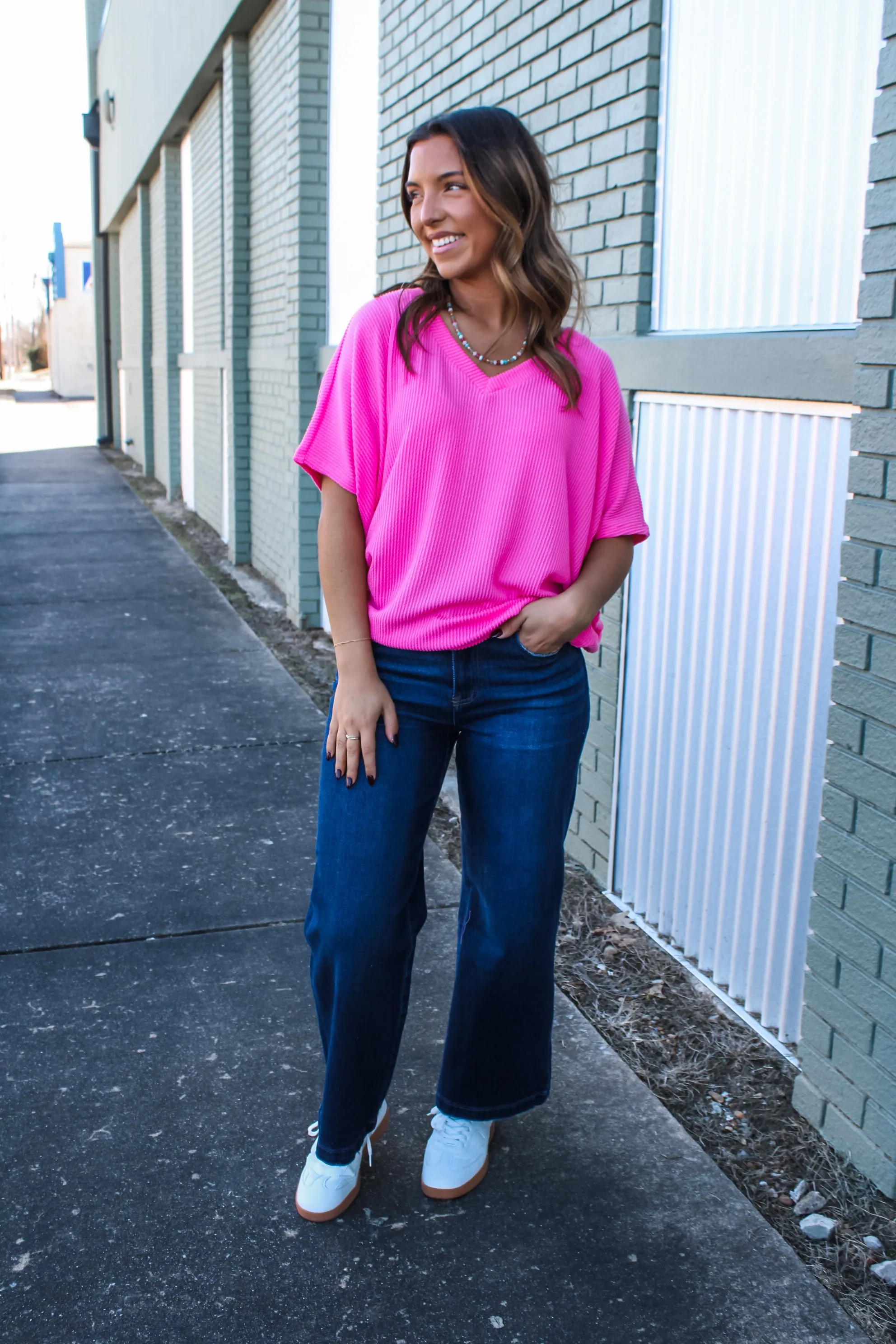 Color Crush V-Neck • Bubblegum Pink