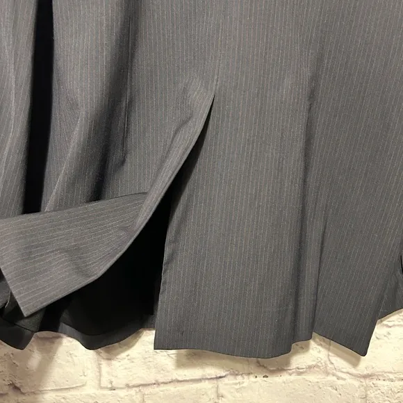 DKNY Navy Blue Wool blend blazer size 12