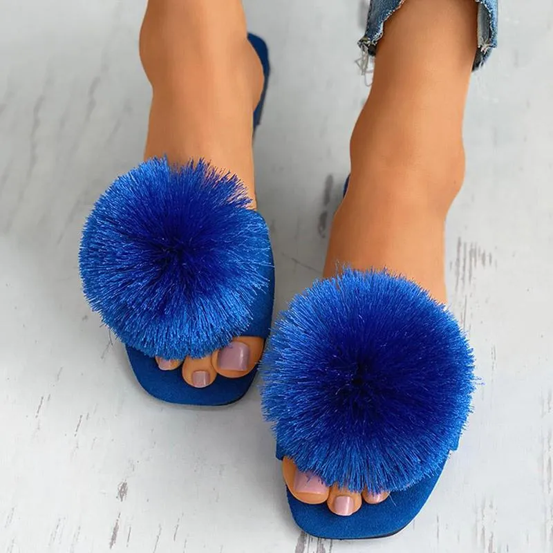 Fashion Hair Ball Solid Color Flat Sandals Slippers