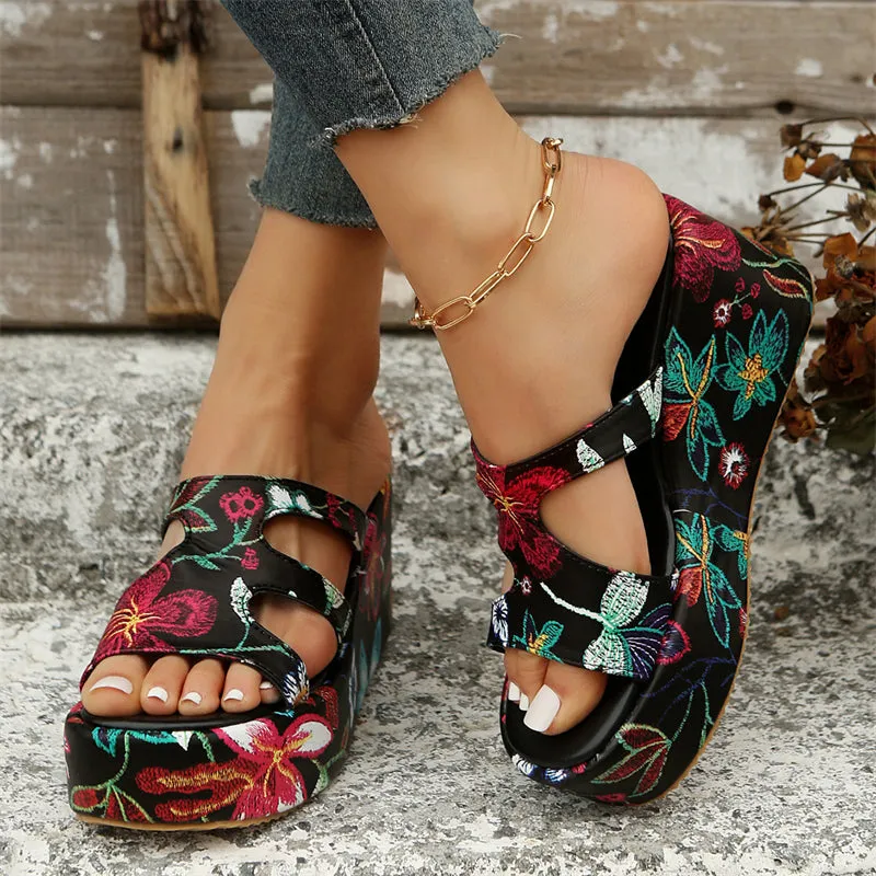 Floral Embroidery Wedge Heel Fashion Slippers for Lady