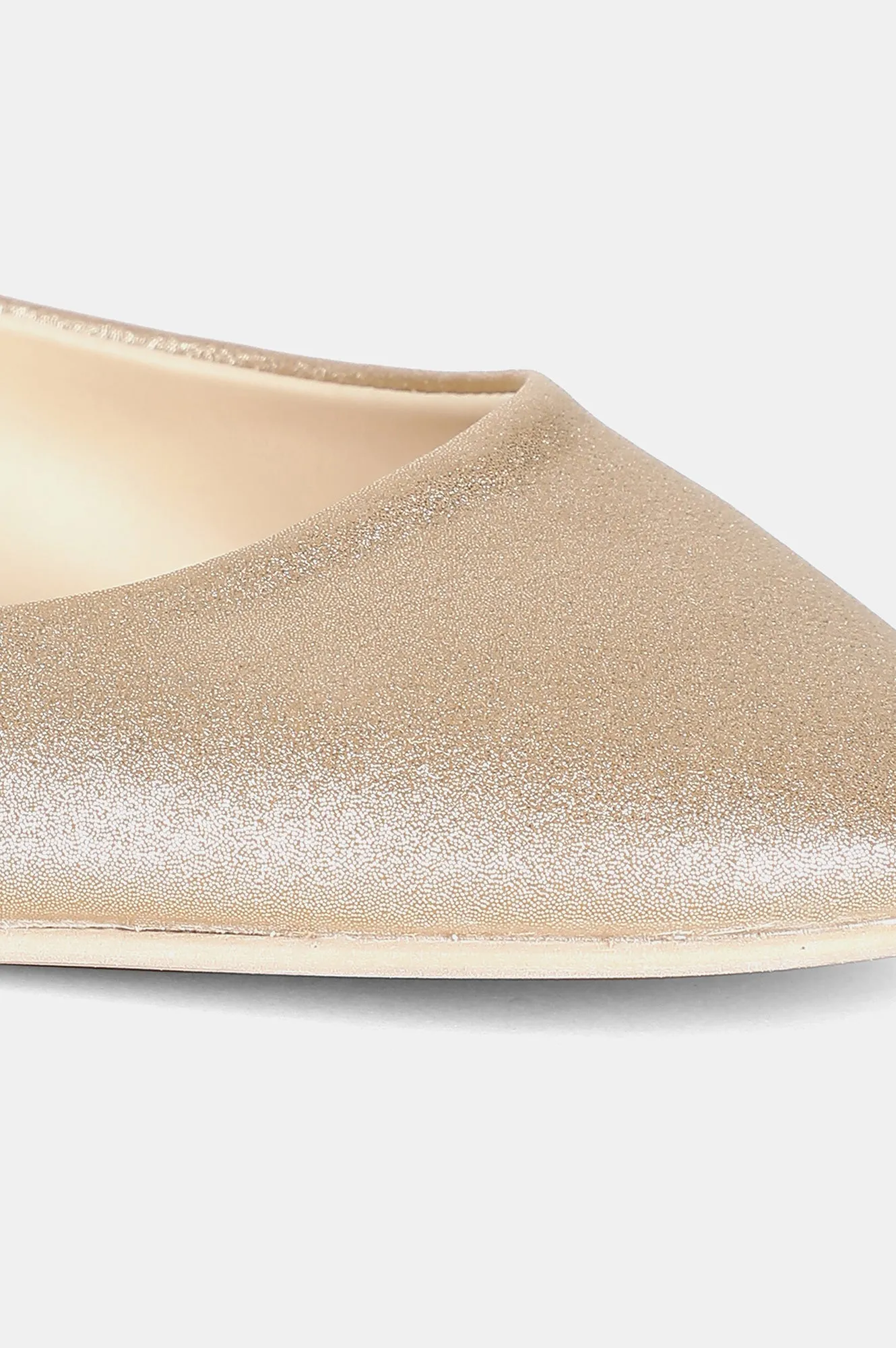 Gold Round Toe Textured Flat - ZLessie