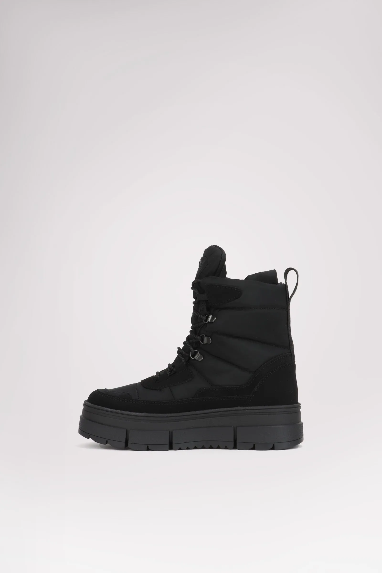 Harrow Women's Lace Up Boot w/Ice-Gripper