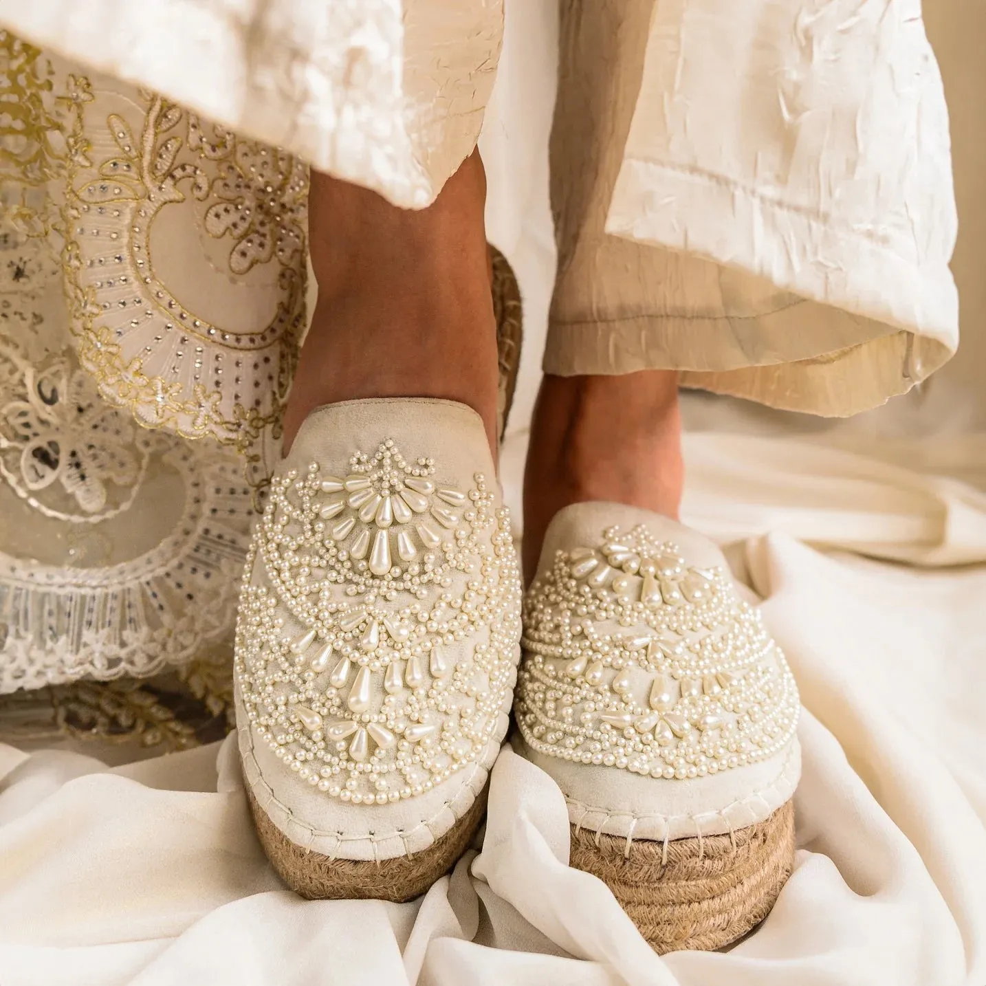 Iris Cream Espadrilles Platform