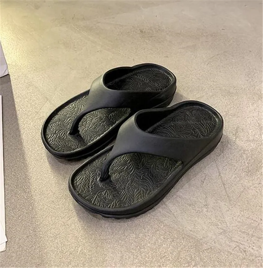 Korean Style Flip Flops Shoes Indoor Outdoor Thick Soled Slope Heel Beach Non-slip Slippers Summer