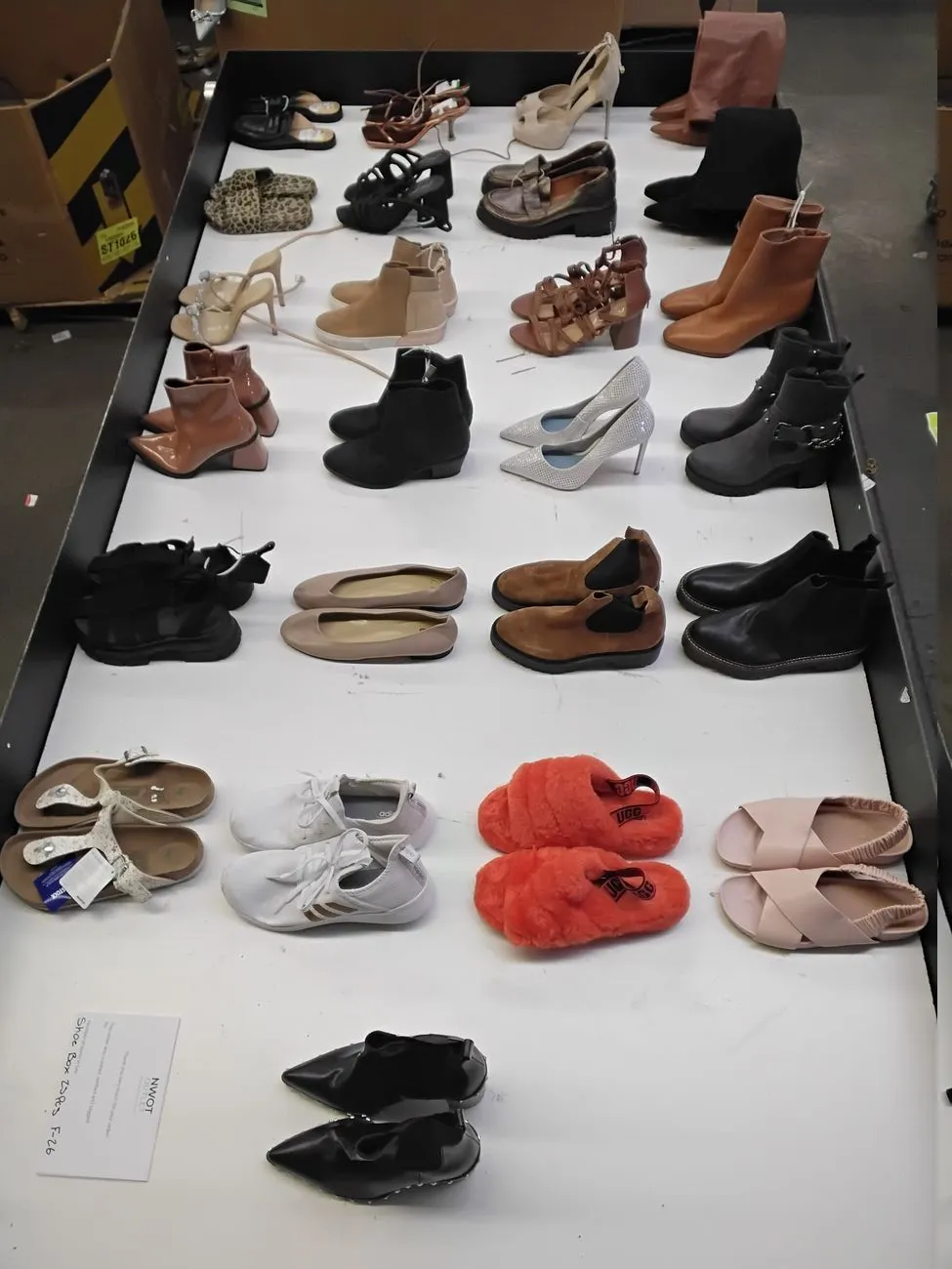 Luxury Fashion Retailer | Premium Shoes | Shelf Pulls & Returns | 25 Pieces | Small Box #F-26