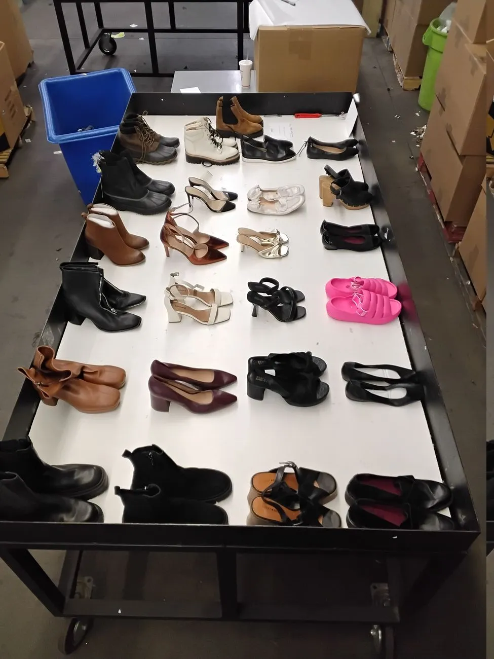 Luxury Fashion Retailer | Premium Shoes | Shelf Pulls & Returns | 25 Pieces | Small Box #F-32