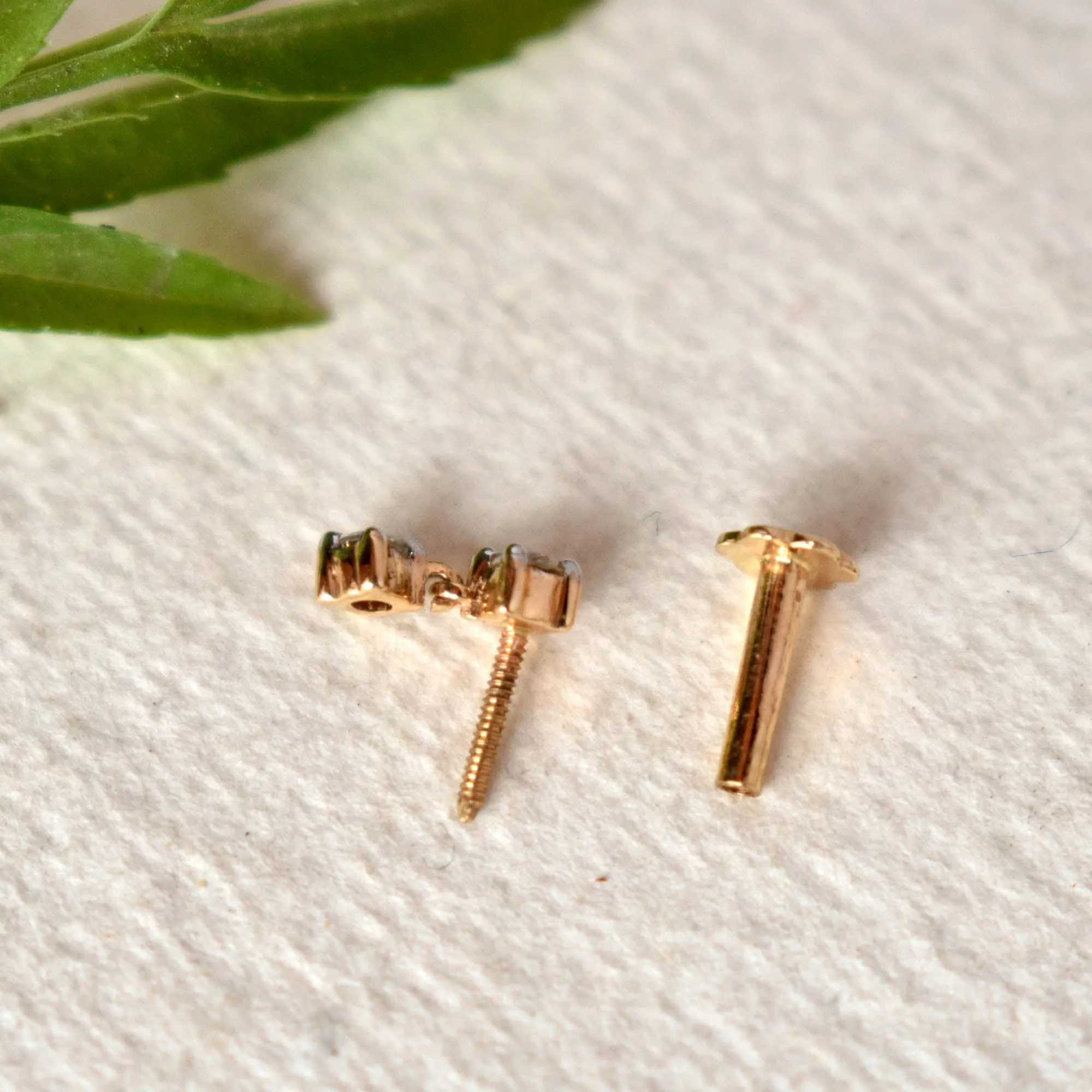 Natural Round Diamond Tiny Dangle Earring