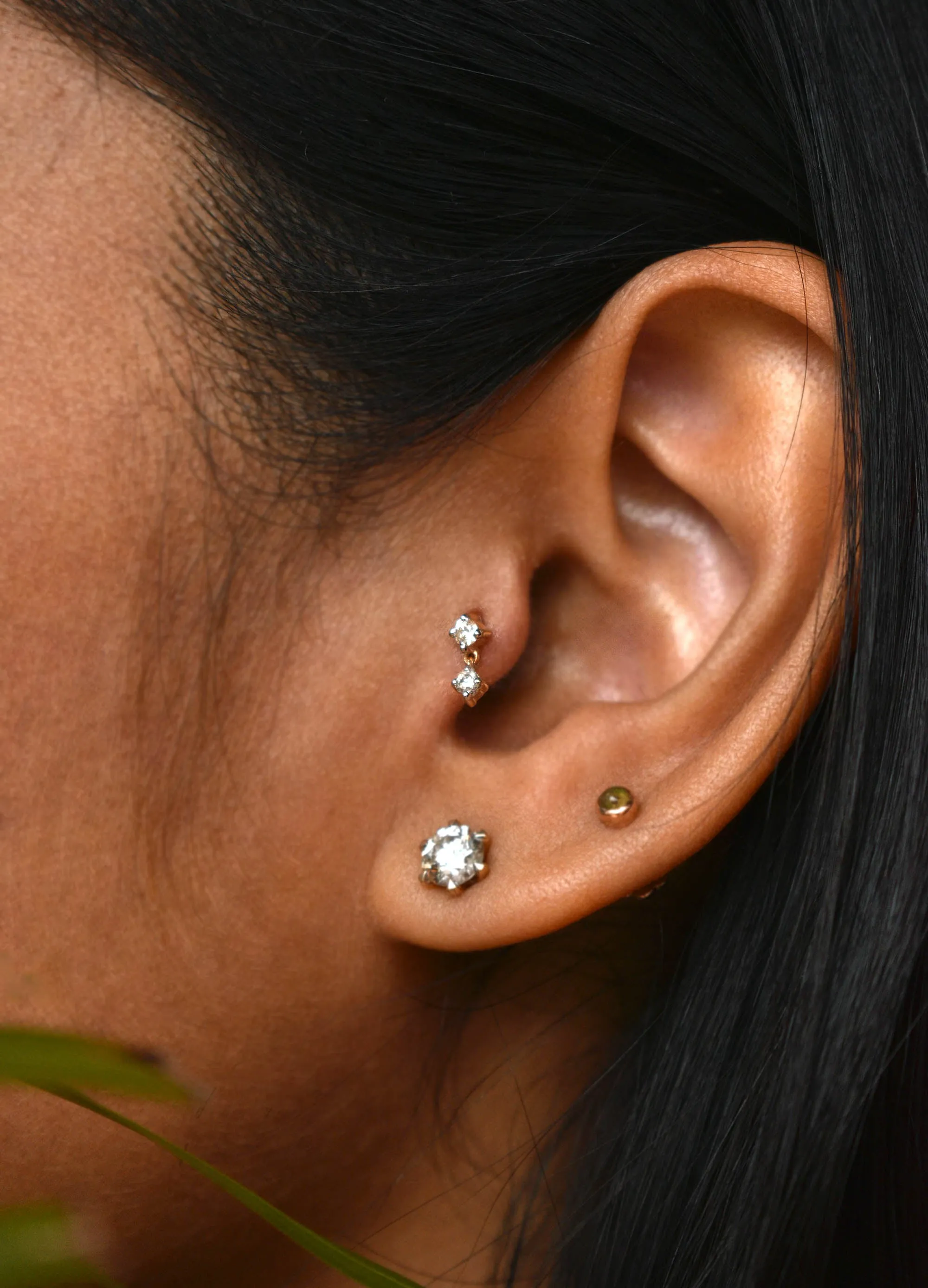 Natural Round Diamond Tiny Dangle Earring