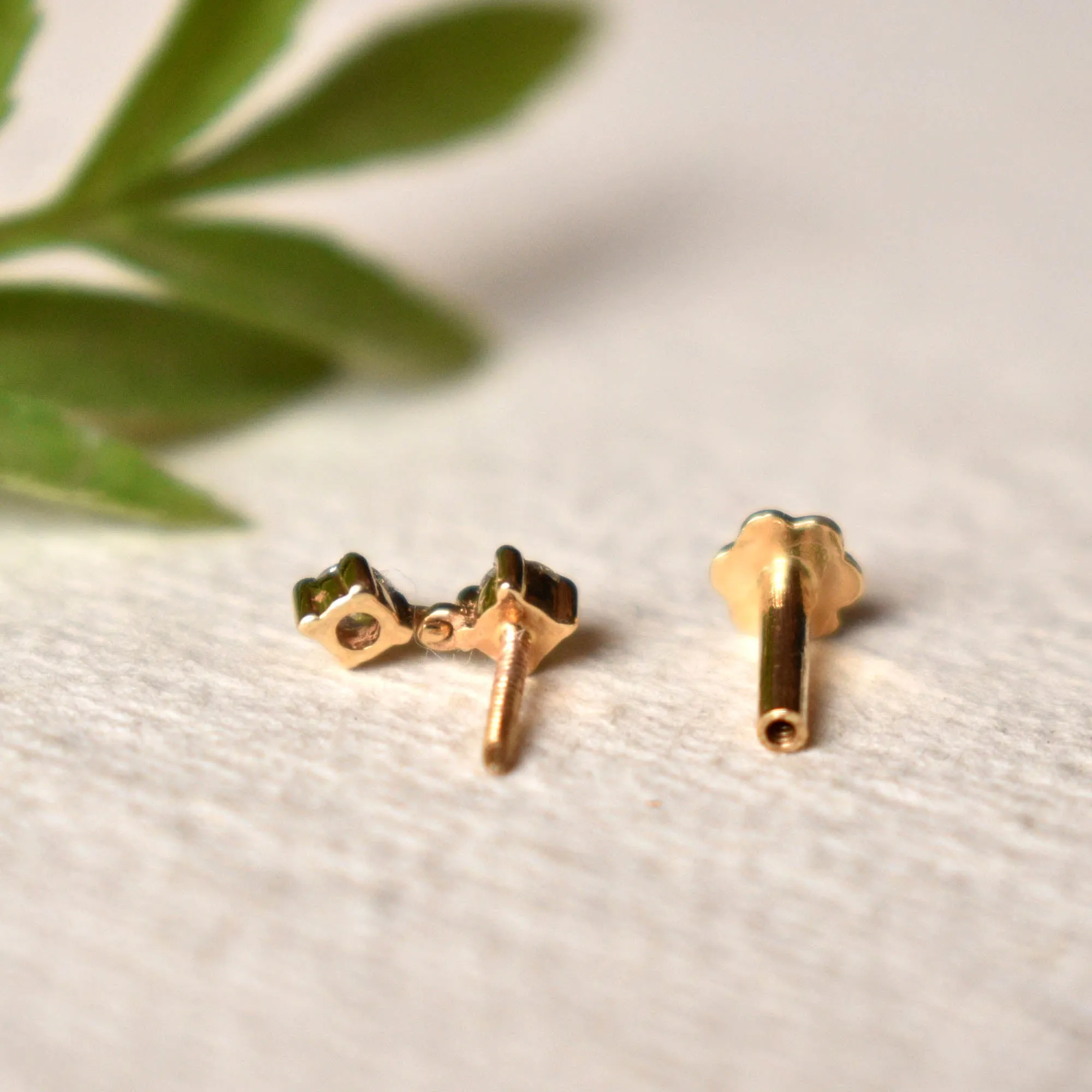 Natural Round Diamond Tiny Dangle Earring