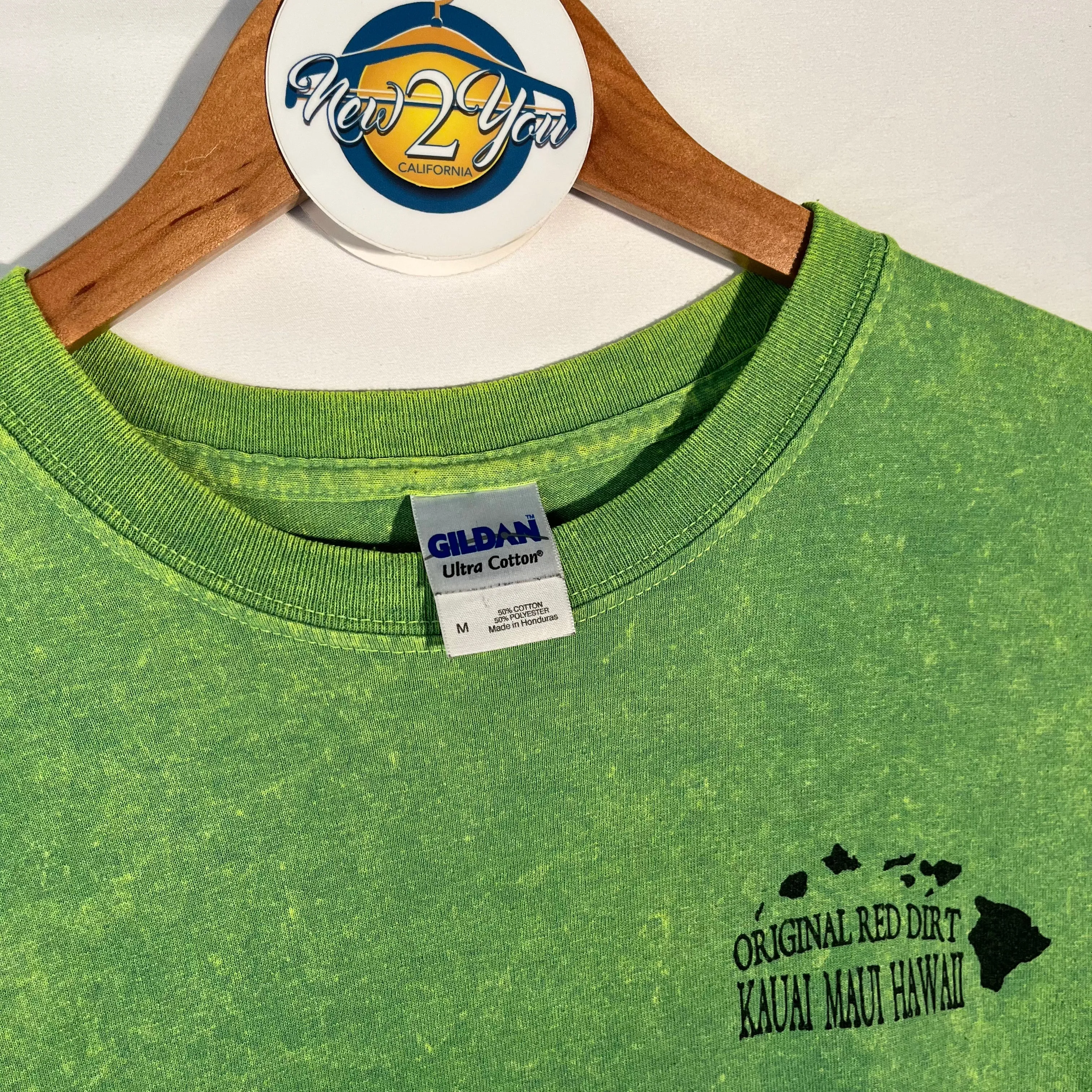 Neon Green Lava Rock Tee 'Honu Hawaii' - Gildan