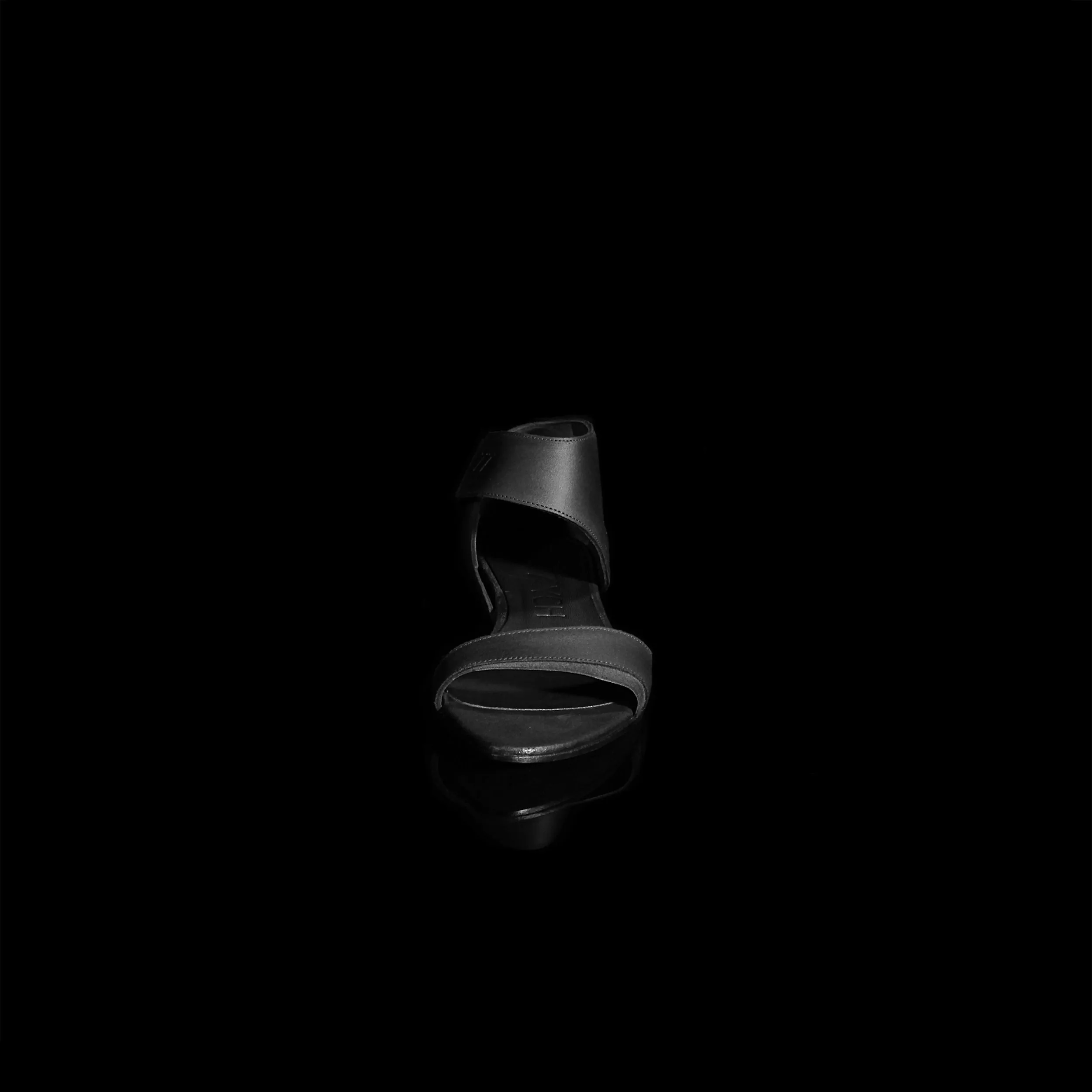 ROND 10 / BLACK /