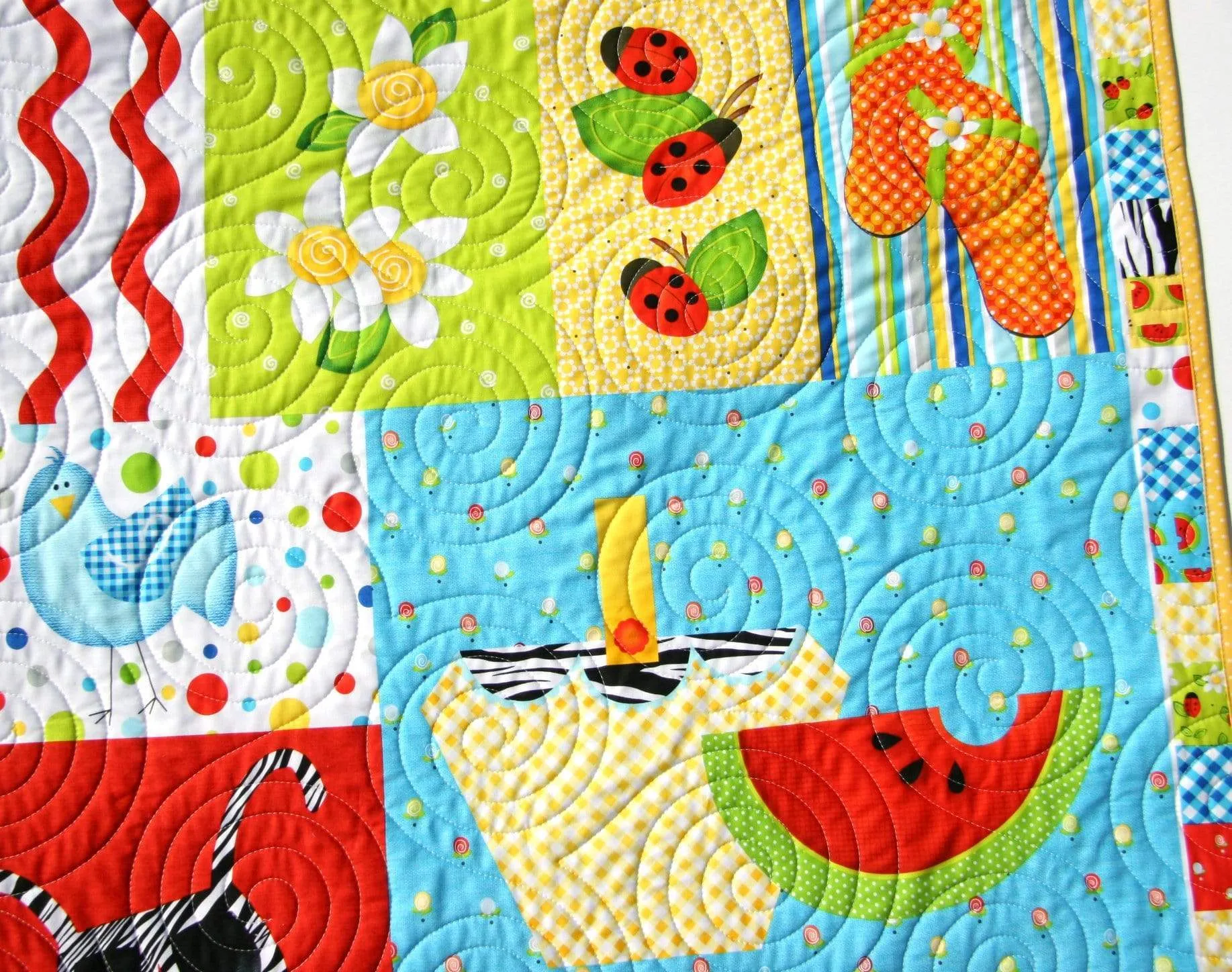 Summer Quilt Kit, Wall Hanging, Quilting Panel Fabrics, Faux Patchwork Sewing, Make Yourself DIY, Beginner Patterns, Ladybug Flip Flops Bird