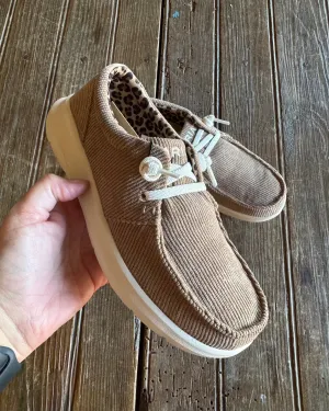 The Hilo (Tan Corduroy)
