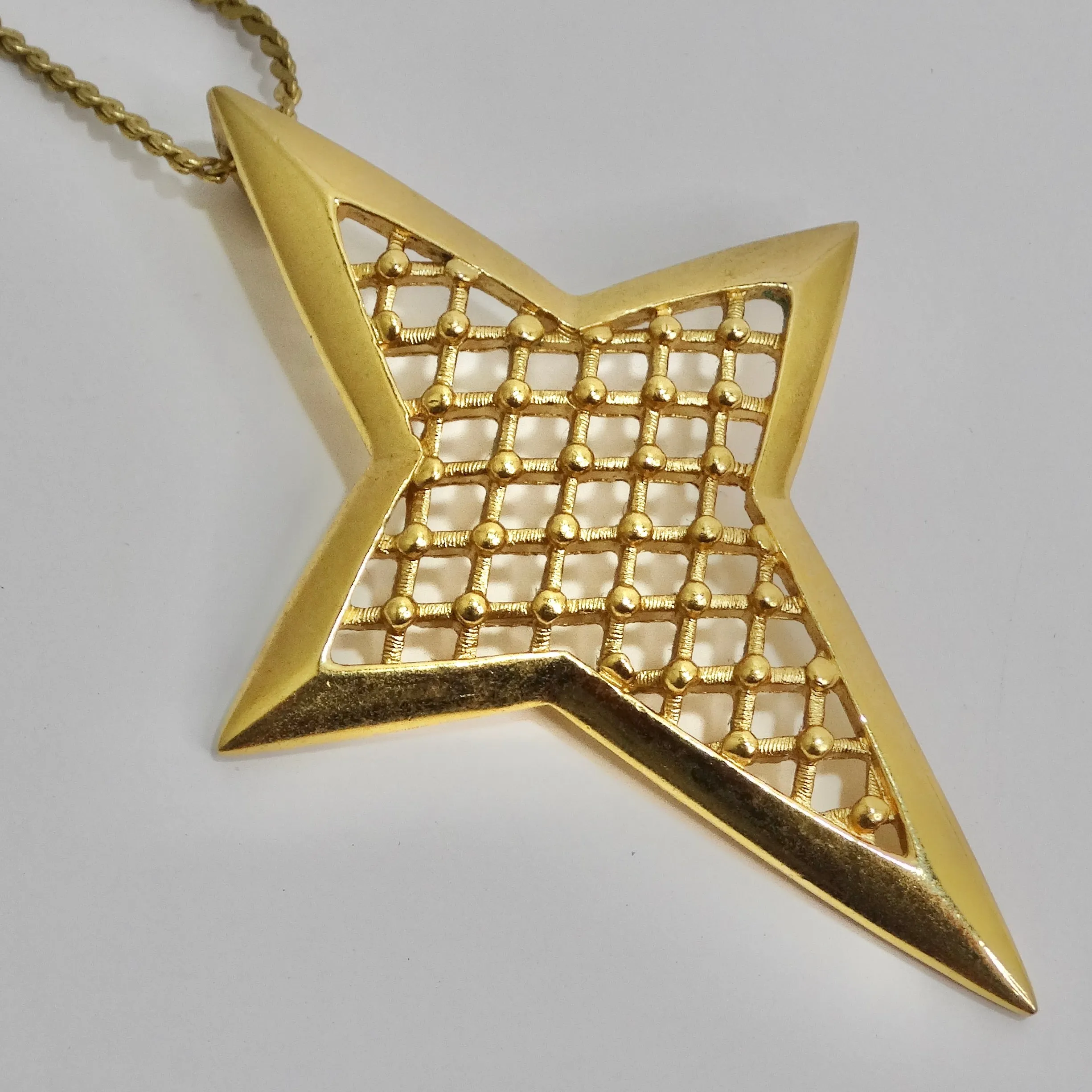 Trifari Gold Tone Star Pendent Necklace