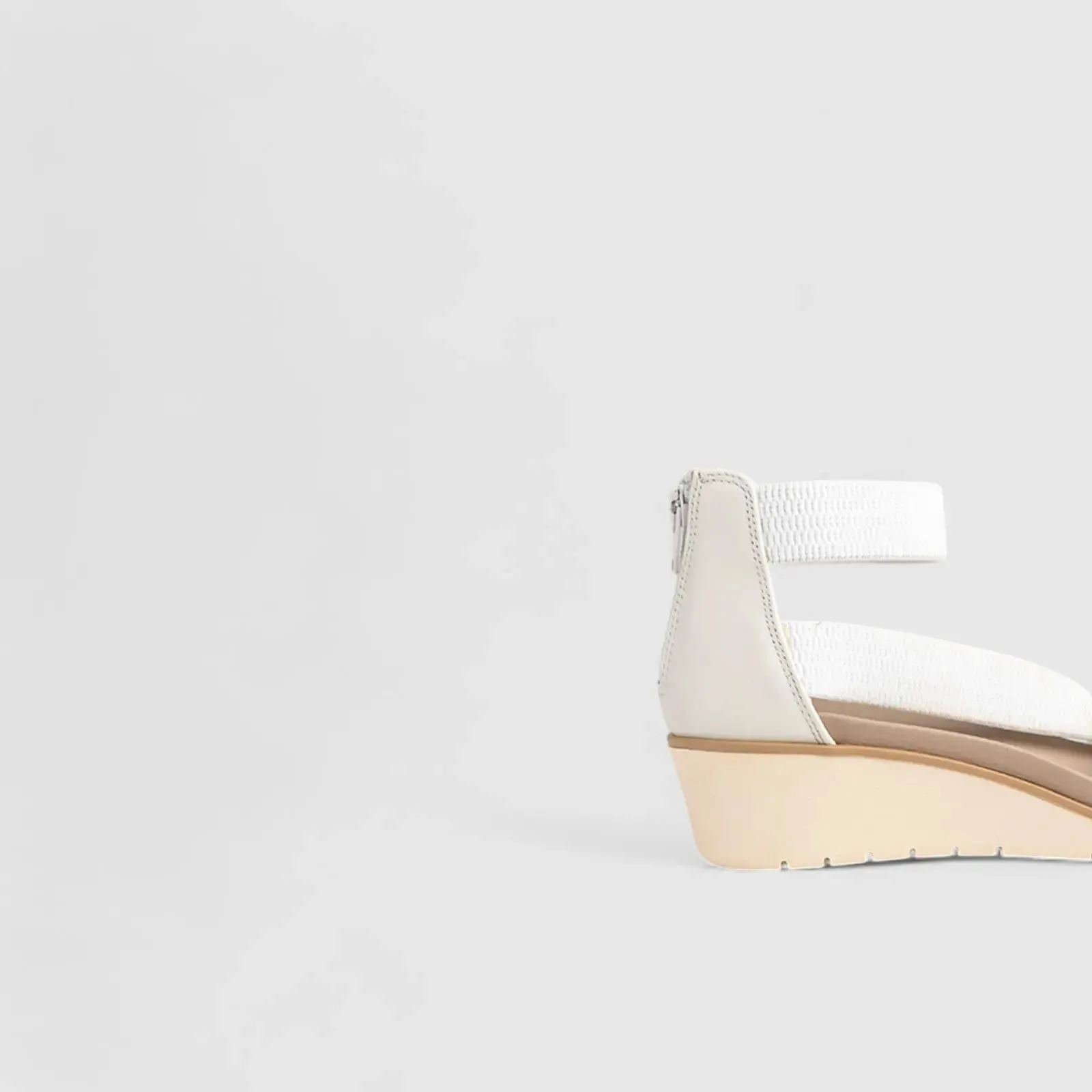 Willows Comfort Wedge Sandal White 01371