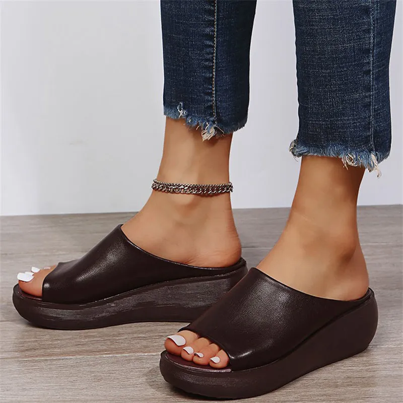 Women's Summer Stylish Thick Sole PU Glossy Slippers